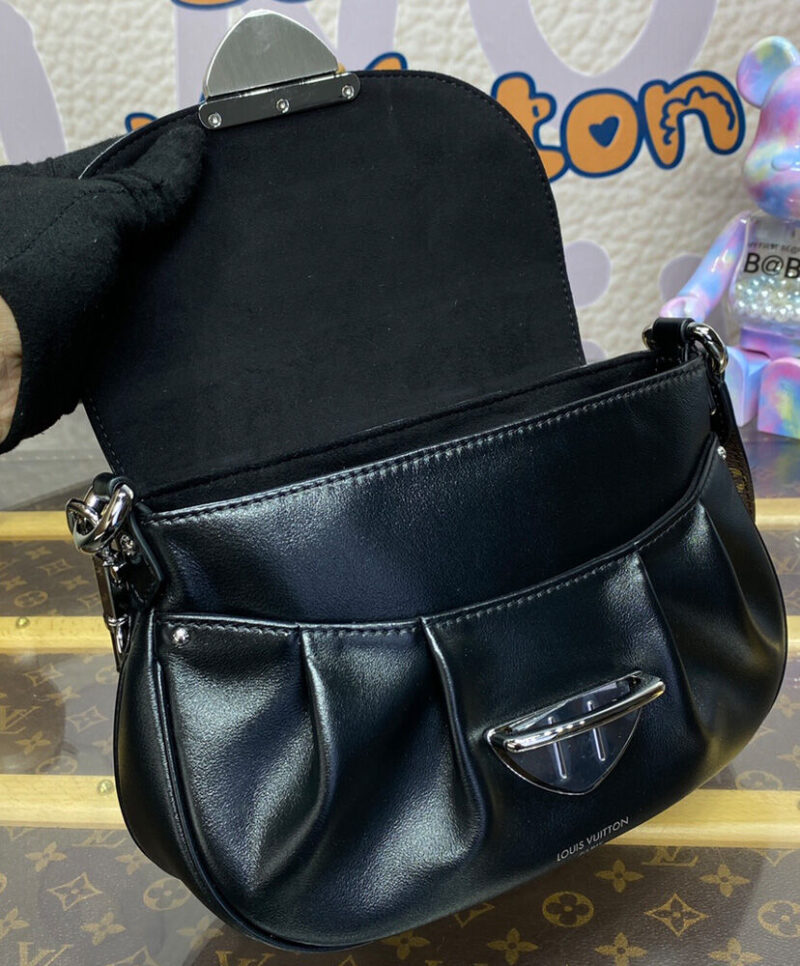Louis Vuitton Sunset Vibe M12192 Black